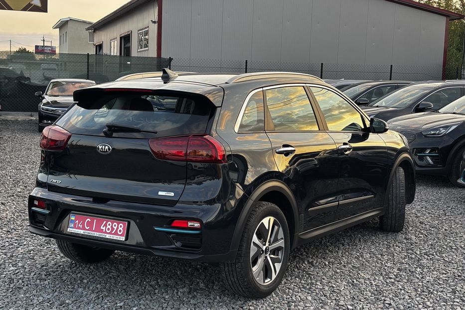 Продам Kia Niro 64 kwt 2021 года в Львове