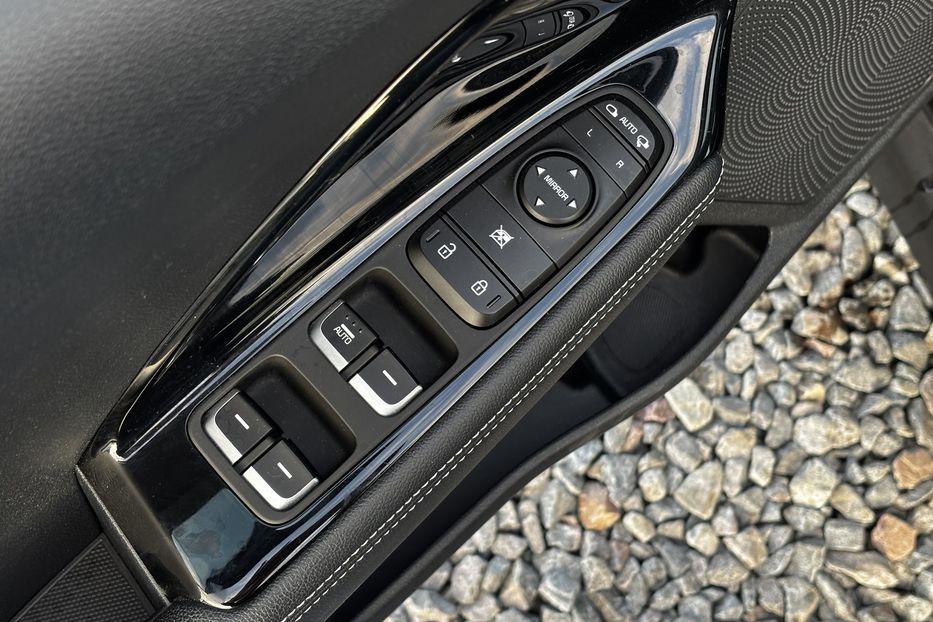 Продам Kia Niro 64 kwt 2021 года в Львове