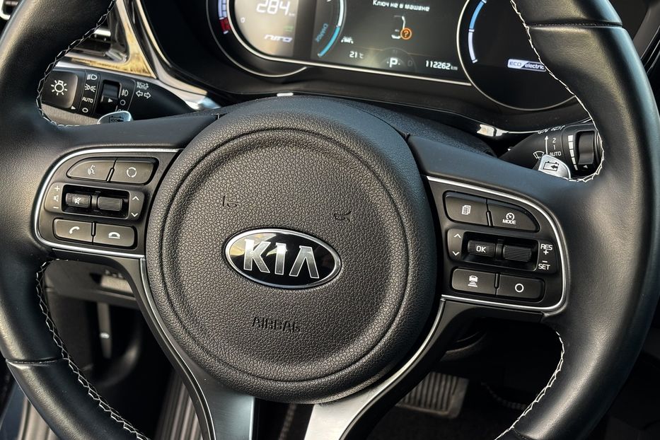 Продам Kia Niro 64 kwt 2021 года в Львове