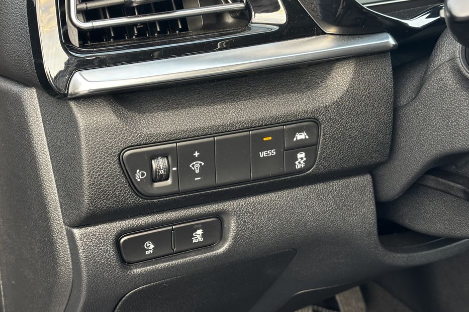 Продам Kia Niro 64 kwt 2021 года в Львове