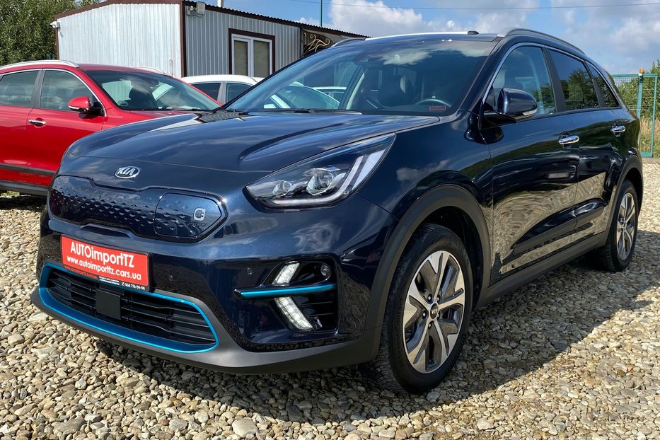 Продам Kia Niro 64 kWh Макс. комплектація Люк. 2021 года в Львове