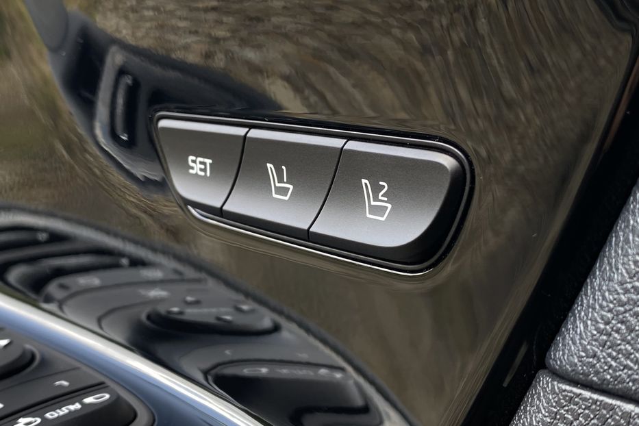Продам Kia Niro 64 kWh Макс. комплектація Люк. 2021 года в Львове