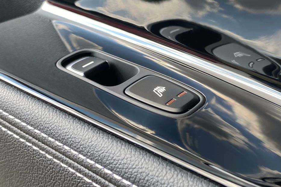 Продам Kia Niro 64 kWh Макс. комплектація Люк. 2021 года в Львове