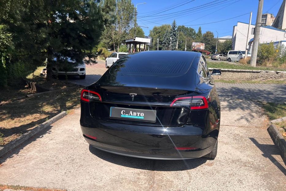 Продам Tesla Model 3 2019 года в Черновцах