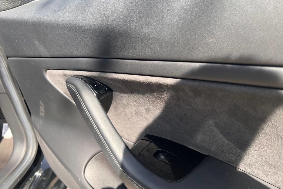 Продам Tesla Model 3 2019 года в Черновцах