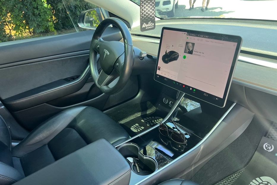 Продам Tesla Model 3 2019 года в Черновцах