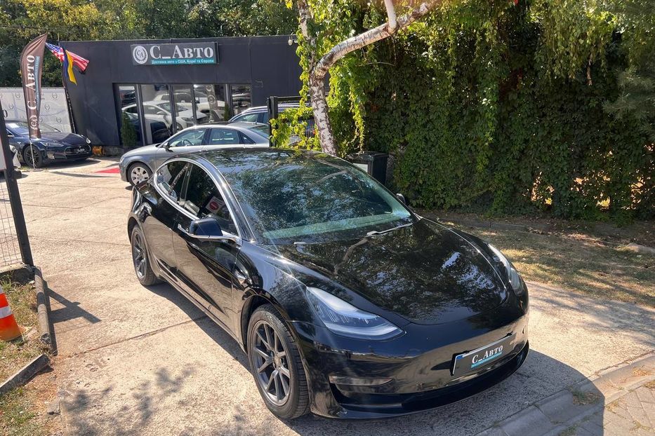 Продам Tesla Model 3 2019 года в Черновцах