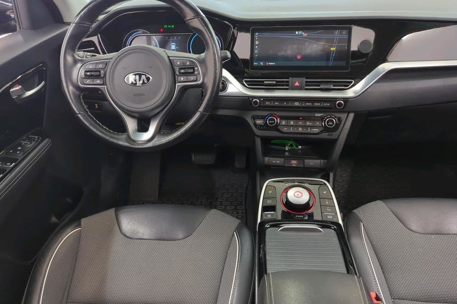 Продам Kia Niro 64 КВТ 2021 года в Львове