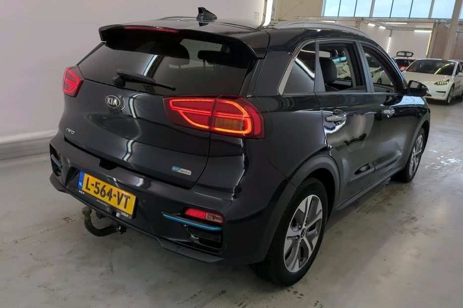 Продам Kia Niro 64 КВТ 2021 года в Львове