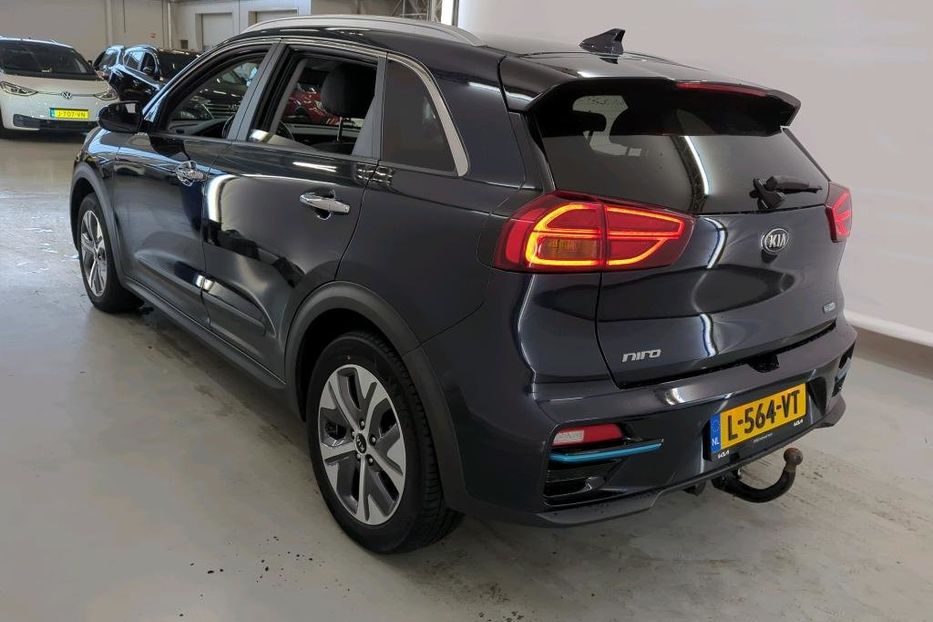 Продам Kia Niro 64 КВТ 2021 года в Львове