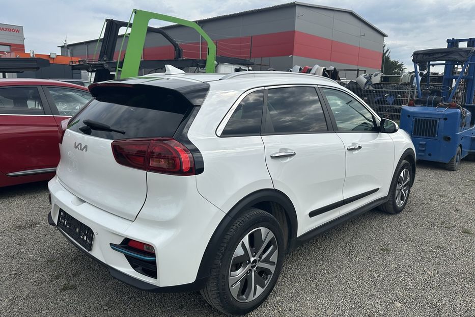 Продам Kia Niro 64 КВТ 2021 года в Львове