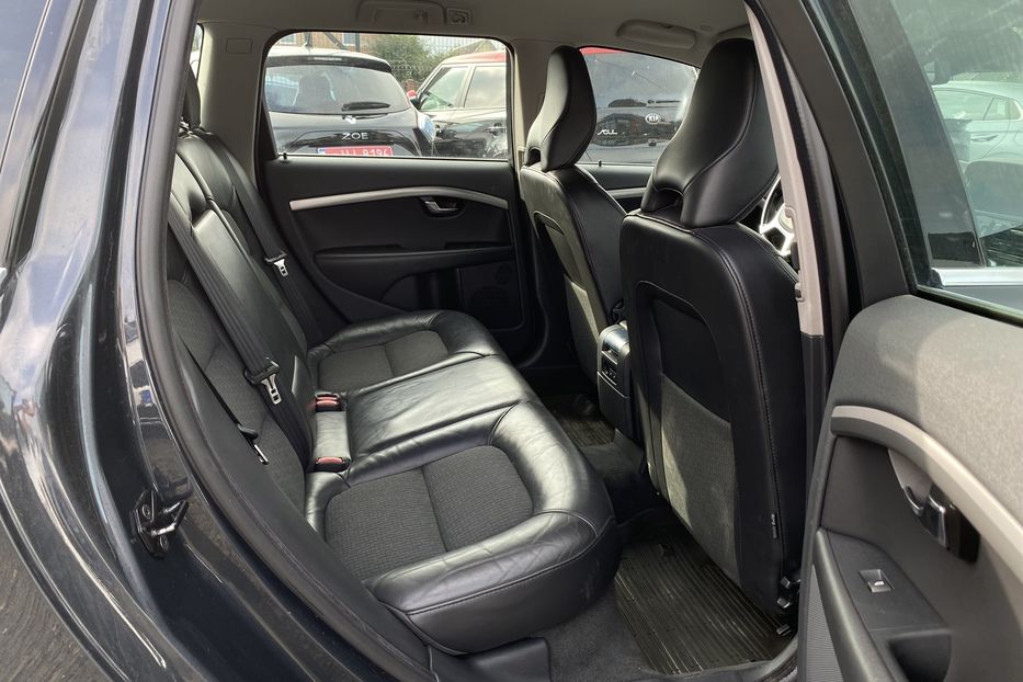 Продам Volvo V70 2013 года в Луцке