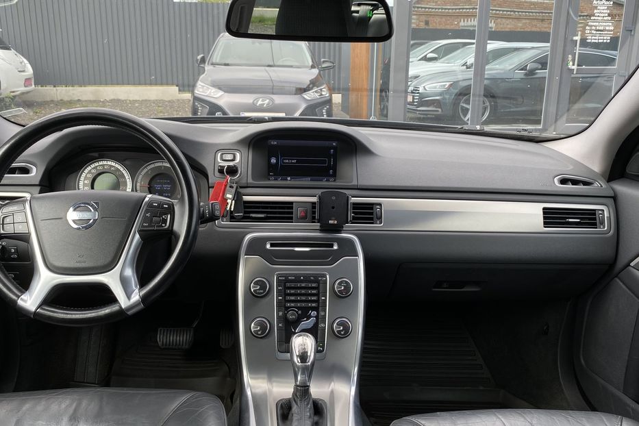 Продам Volvo V70 2013 года в Луцке