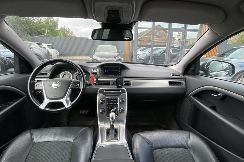 Продам Volvo V70 2013 года в Луцке