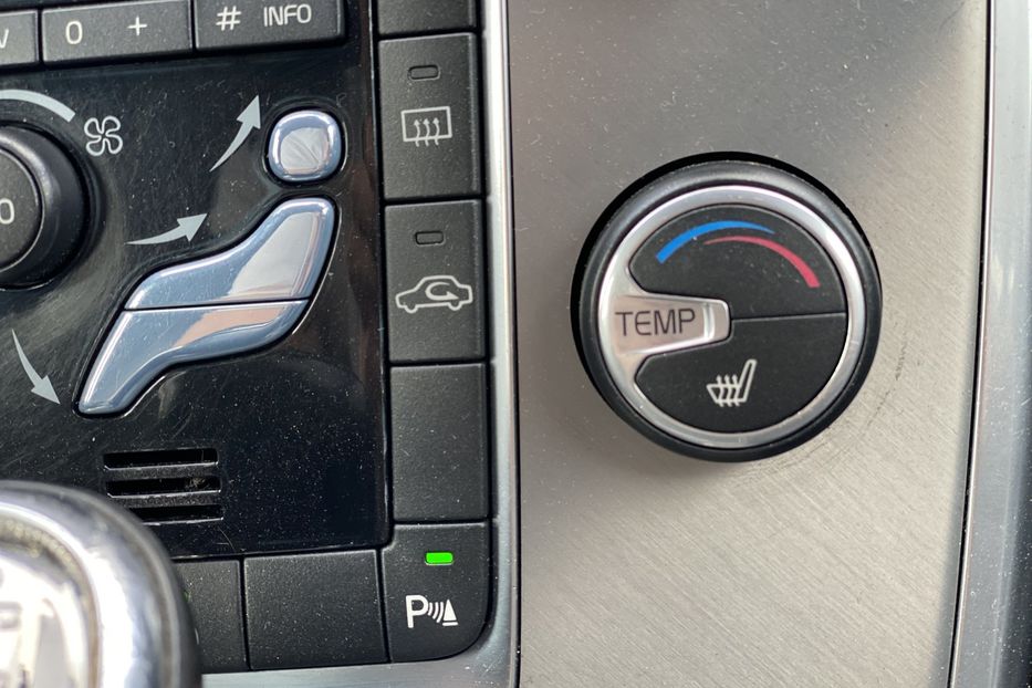 Продам Volvo V70 2013 года в Луцке