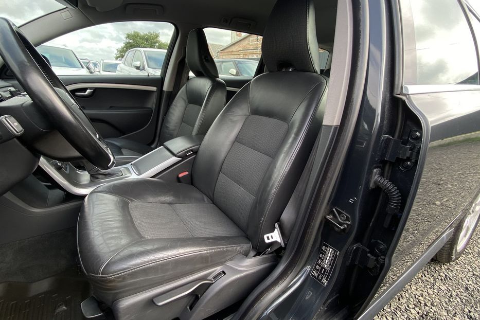 Продам Volvo V70 2013 года в Луцке