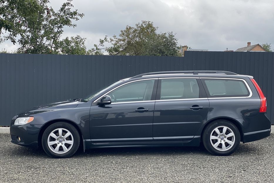 Продам Volvo V70 2013 года в Луцке