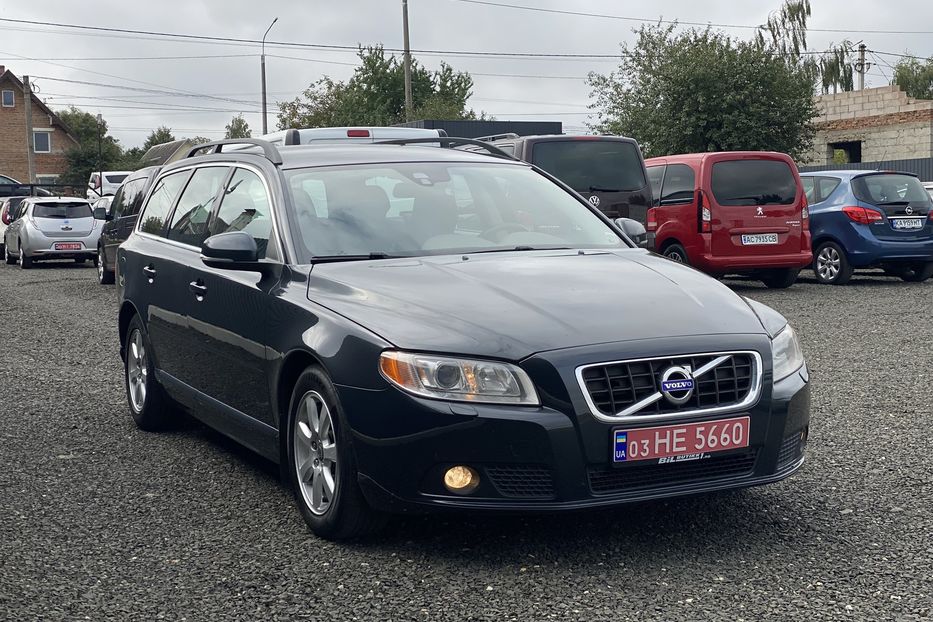 Продам Volvo V70 2013 года в Луцке