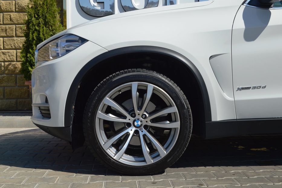 Продам BMW X5 2015 года в Одессе