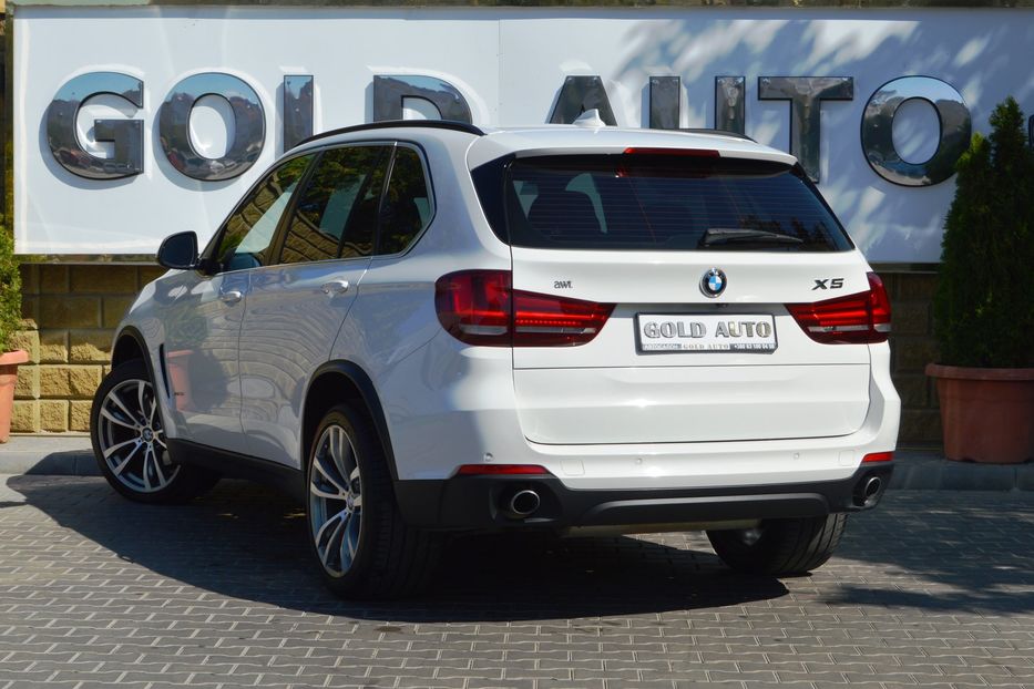 Продам BMW X5 2015 года в Одессе