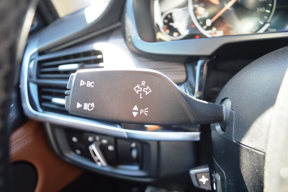 Продам BMW X5 2015 года в Одессе