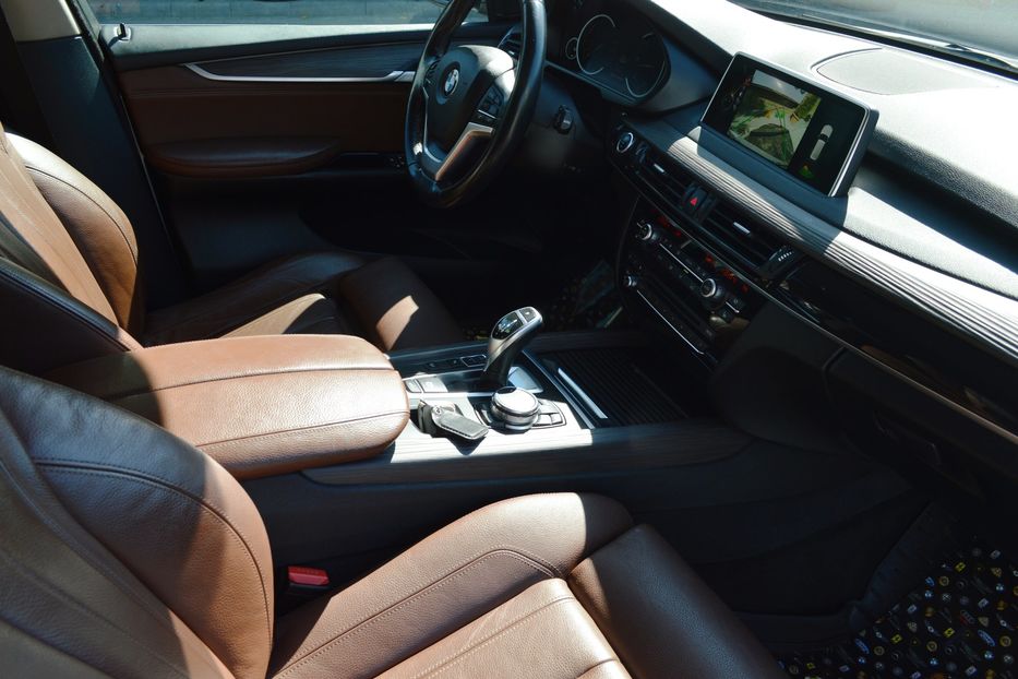 Продам BMW X5 2015 года в Одессе