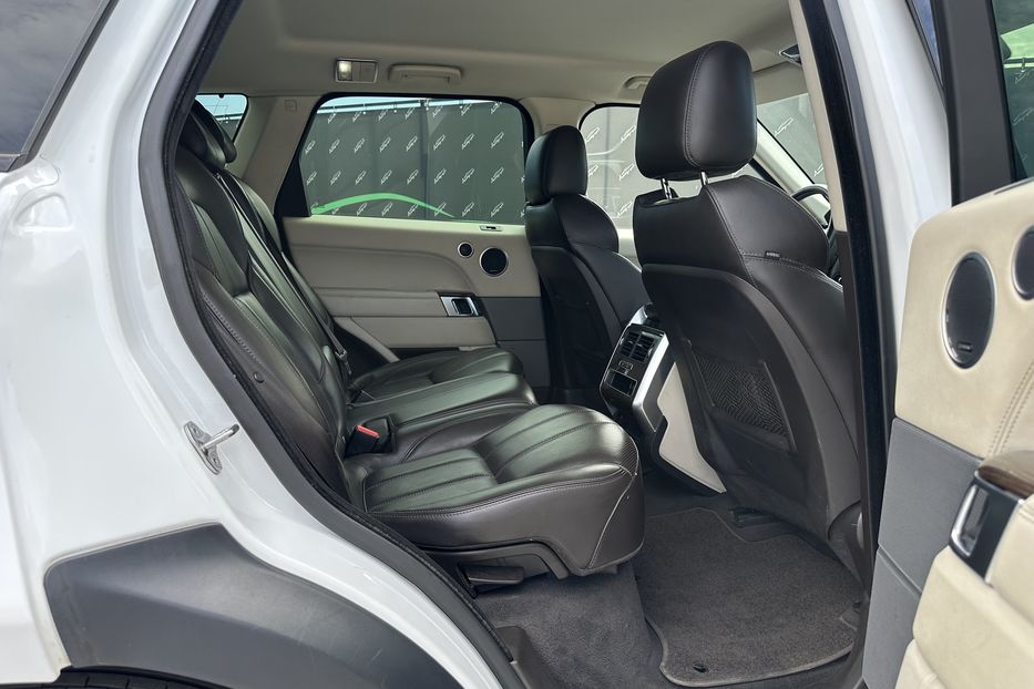 Продам Land Rover Range Rover Sport Diesel HSE 2015 года в Киеве