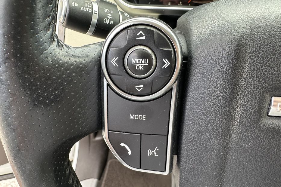 Продам Land Rover Range Rover Sport Diesel HSE 2015 года в Киеве