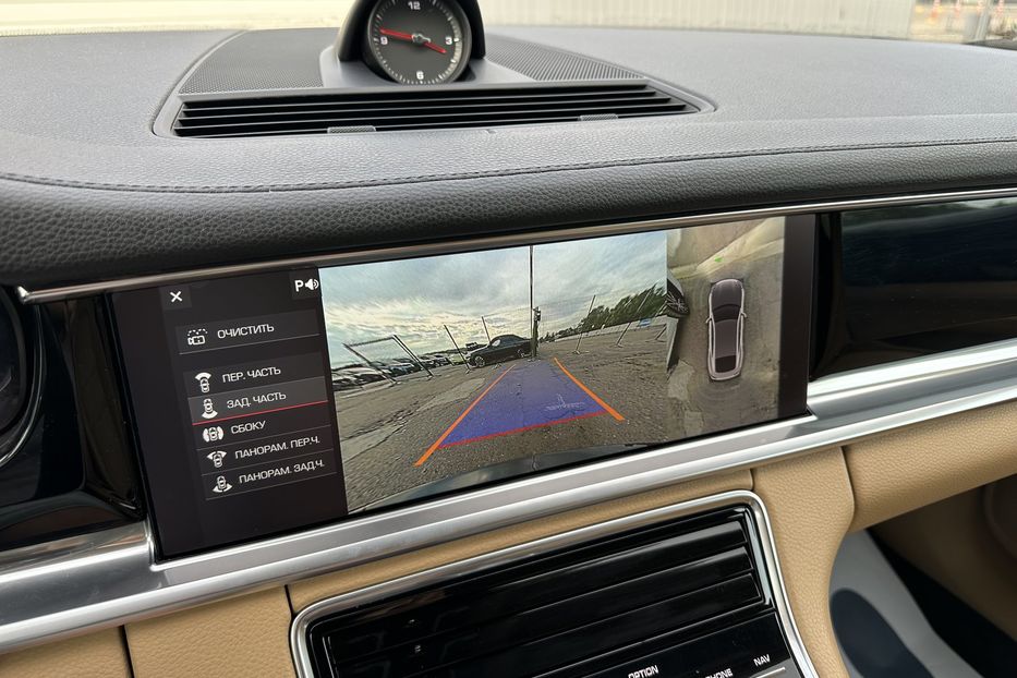 Продам Porsche Panamera 2018 года в Киеве