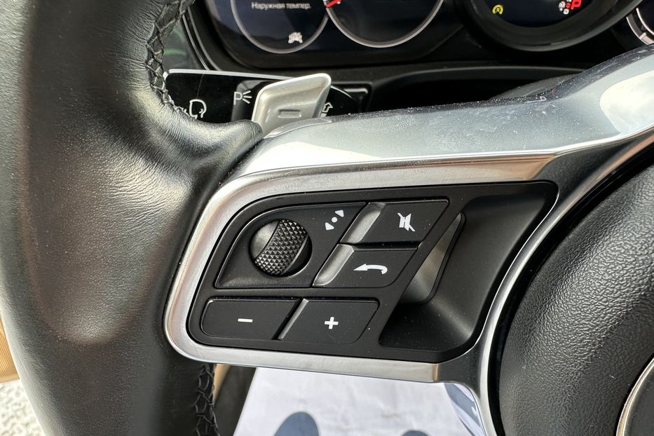 Продам Porsche Panamera 2018 года в Киеве