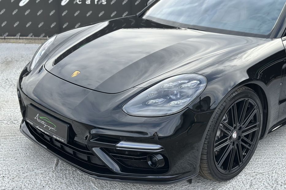 Продам Porsche Panamera 2018 года в Киеве
