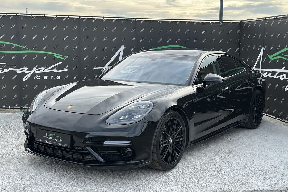 Продам Porsche Panamera 2018 года в Киеве