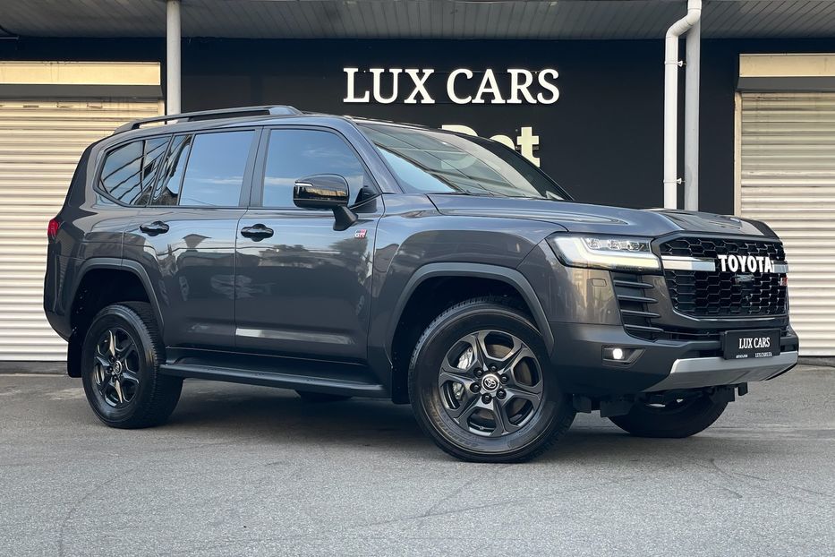 Продам Toyota Land Cruiser 300 GR Sport 2024 года в Киеве