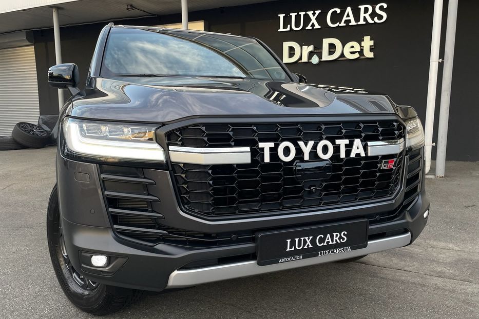 Продам Toyota Land Cruiser 300 GR Sport 2024 года в Киеве