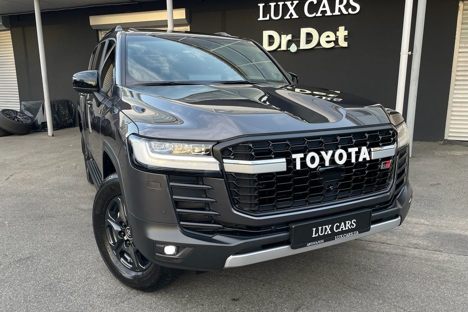 Продам Toyota Land Cruiser 300 GR Sport 2024 года в Киеве