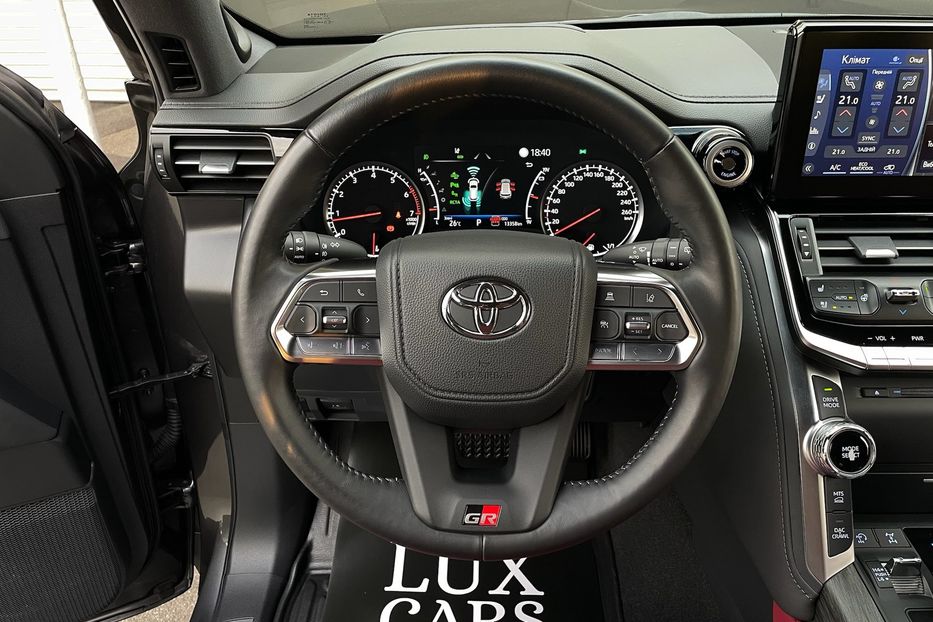 Продам Toyota Land Cruiser 300 GR Sport 2024 года в Киеве