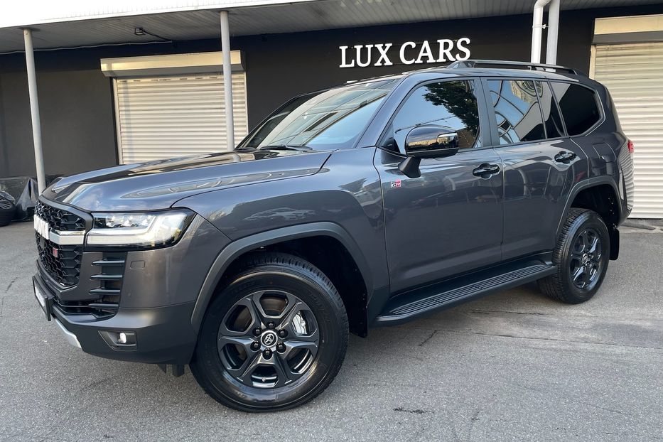 Продам Toyota Land Cruiser 300 GR Sport 2024 года в Киеве
