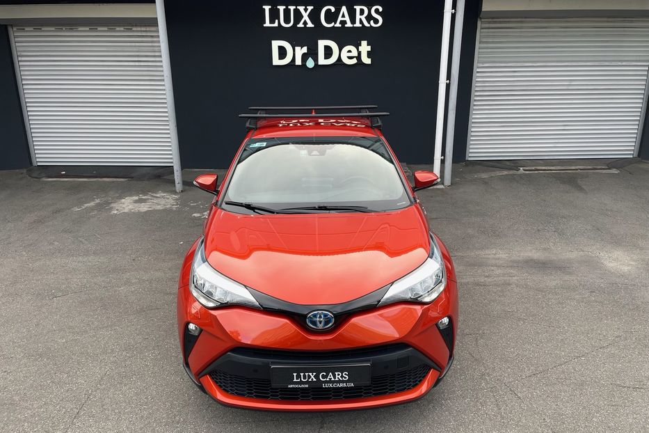 Продам Toyota C-HR 2.0 Hybrid 2020 года в Киеве