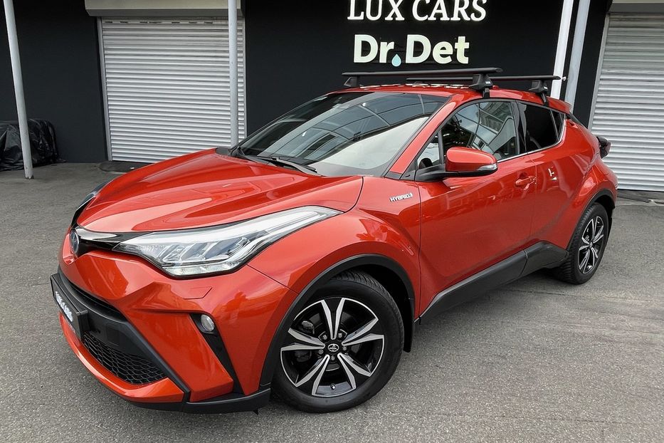 Продам Toyota C-HR 2.0 Hybrid 2020 года в Киеве