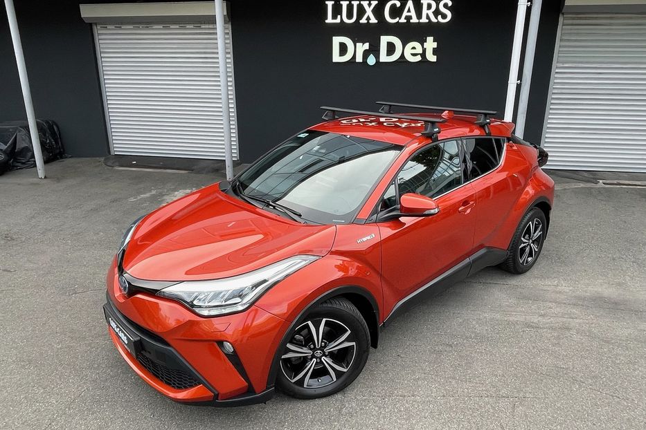 Продам Toyota C-HR 2.0 Hybrid 2020 года в Киеве