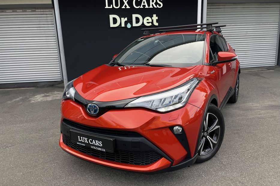 Продам Toyota C-HR 2.0 Hybrid 2020 года в Киеве