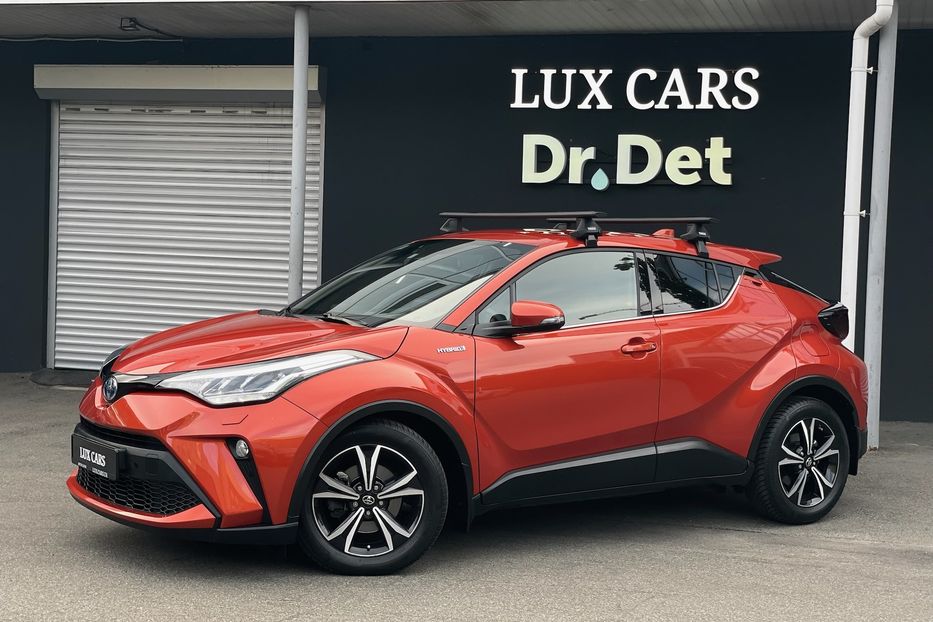 Продам Toyota C-HR 2.0 Hybrid 2020 года в Киеве