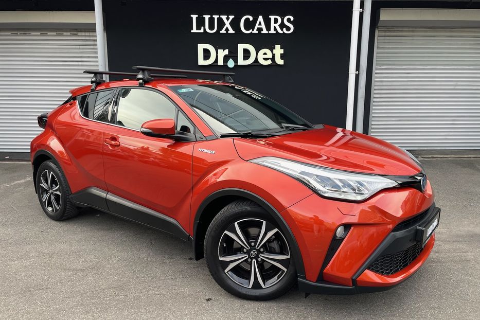 Продам Toyota C-HR 2.0 Hybrid 2020 года в Киеве