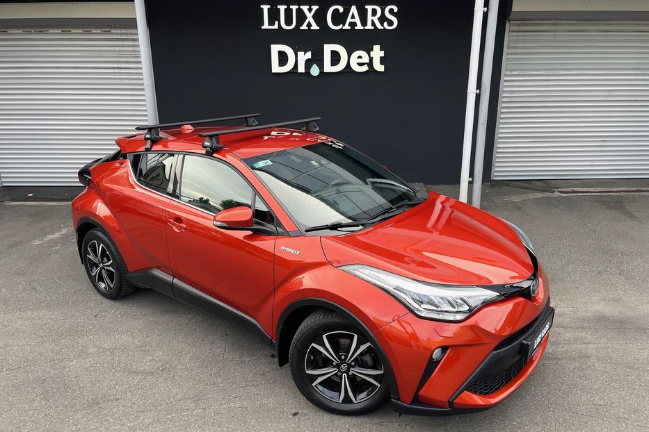 Продам Toyota C-HR 2.0 Hybrid 2020 года в Киеве