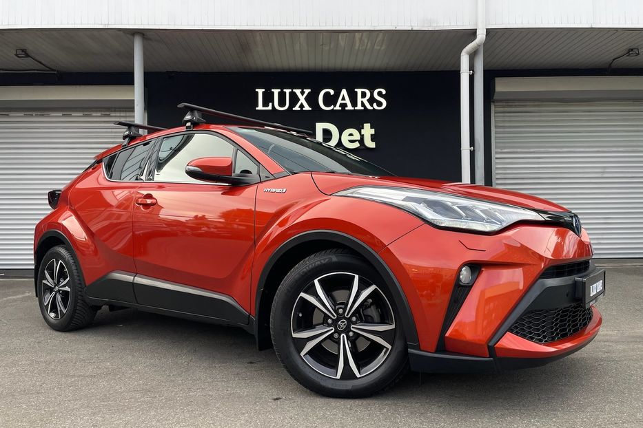 Продам Toyota C-HR 2.0 Hybrid 2020 года в Киеве