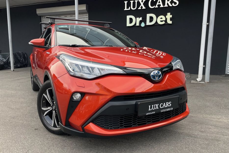 Продам Toyota C-HR 2.0 Hybrid 2020 года в Киеве
