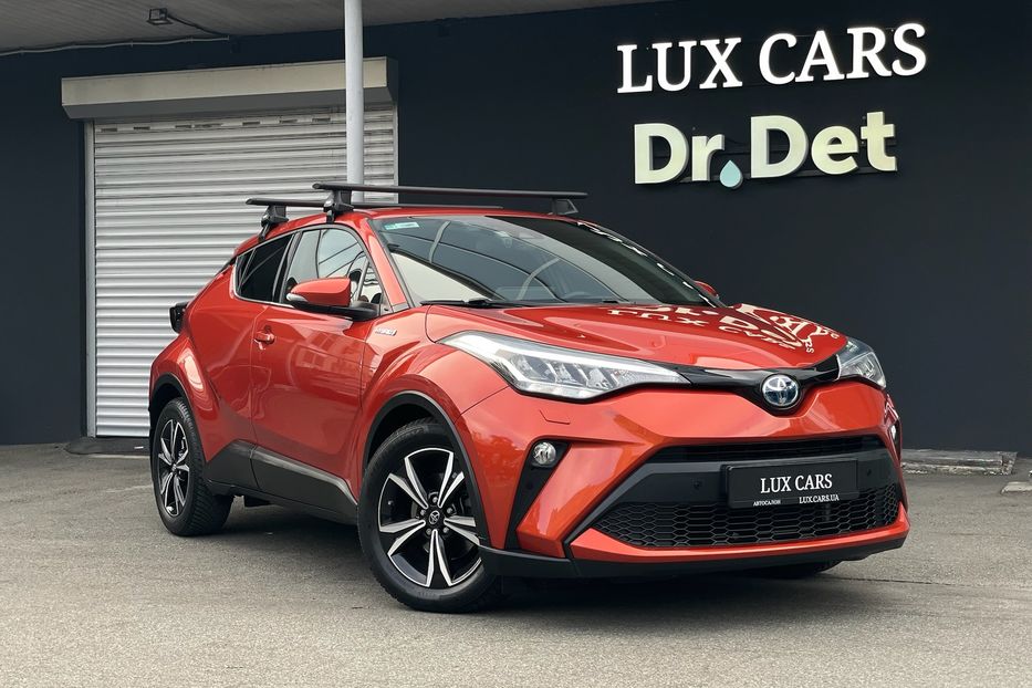 Продам Toyota C-HR 2.0 Hybrid 2020 года в Киеве
