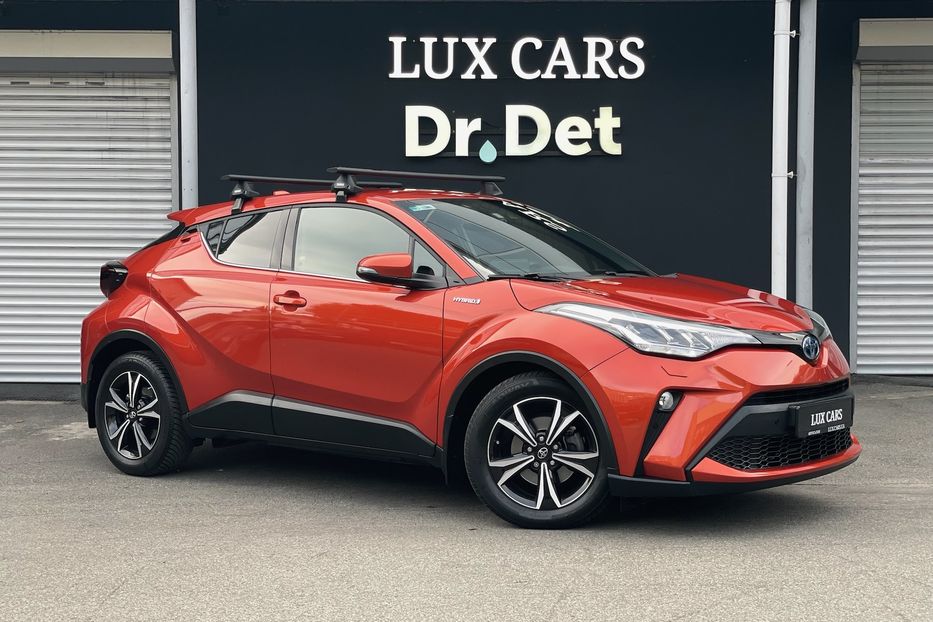 Продам Toyota C-HR 2.0 Hybrid 2020 года в Киеве