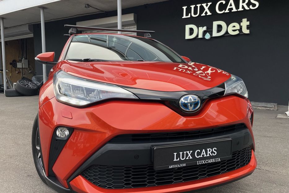 Продам Toyota C-HR 2.0 Hybrid 2020 года в Киеве