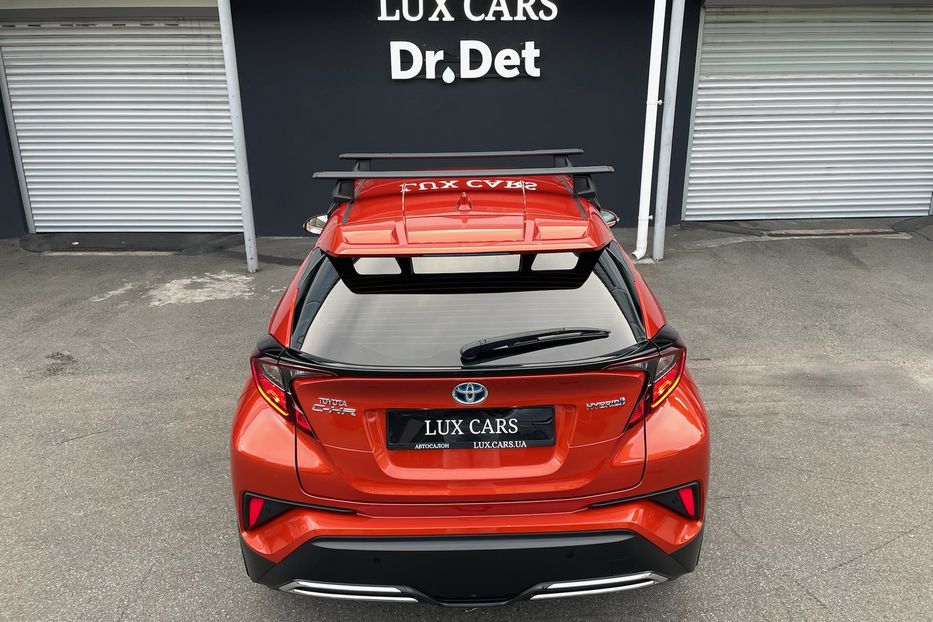 Продам Toyota C-HR 2.0 Hybrid 2020 года в Киеве